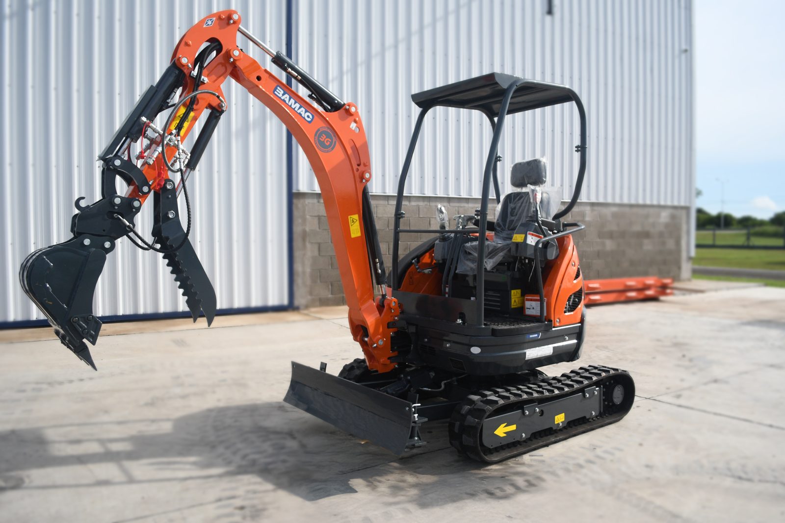 Excavadora BAMAC BEX25SR — foto 4