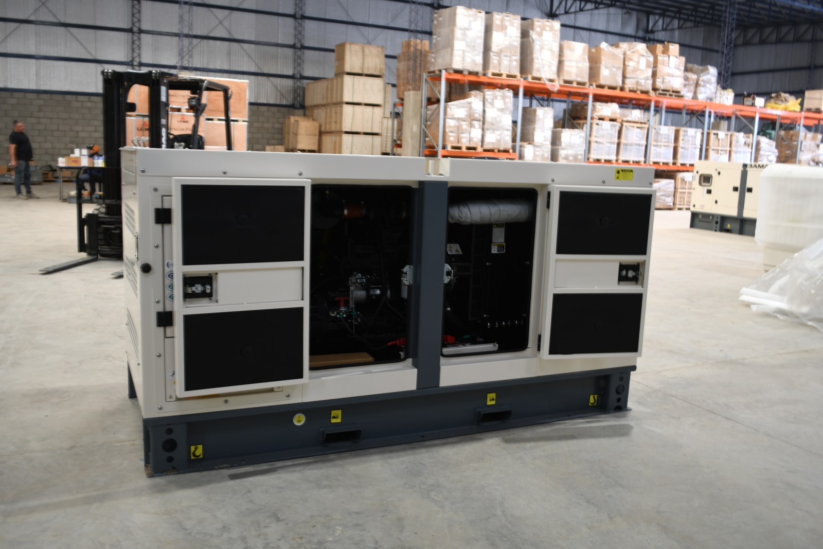 Grupo Electrógeno BAMAC BGD66CS — foto 4