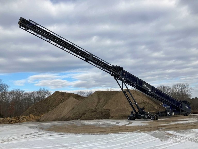 Apiladores y transportadores TEREX